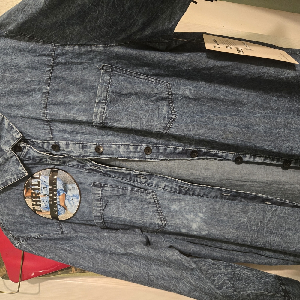 Denim Button-Up Shirt with Patch - Picture 3 of 7